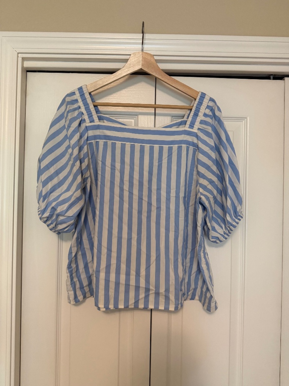 Ann Taylor Striped Puff Sleeve Blouse